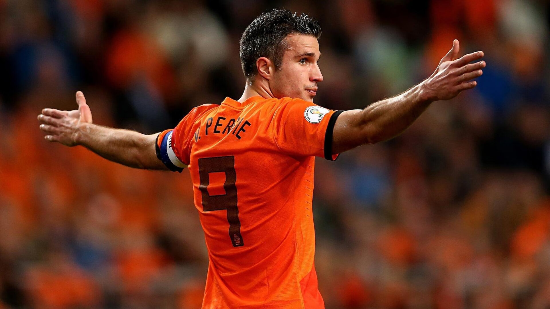 外国足球友谊赛，文化交流新平台，外国足球联赛